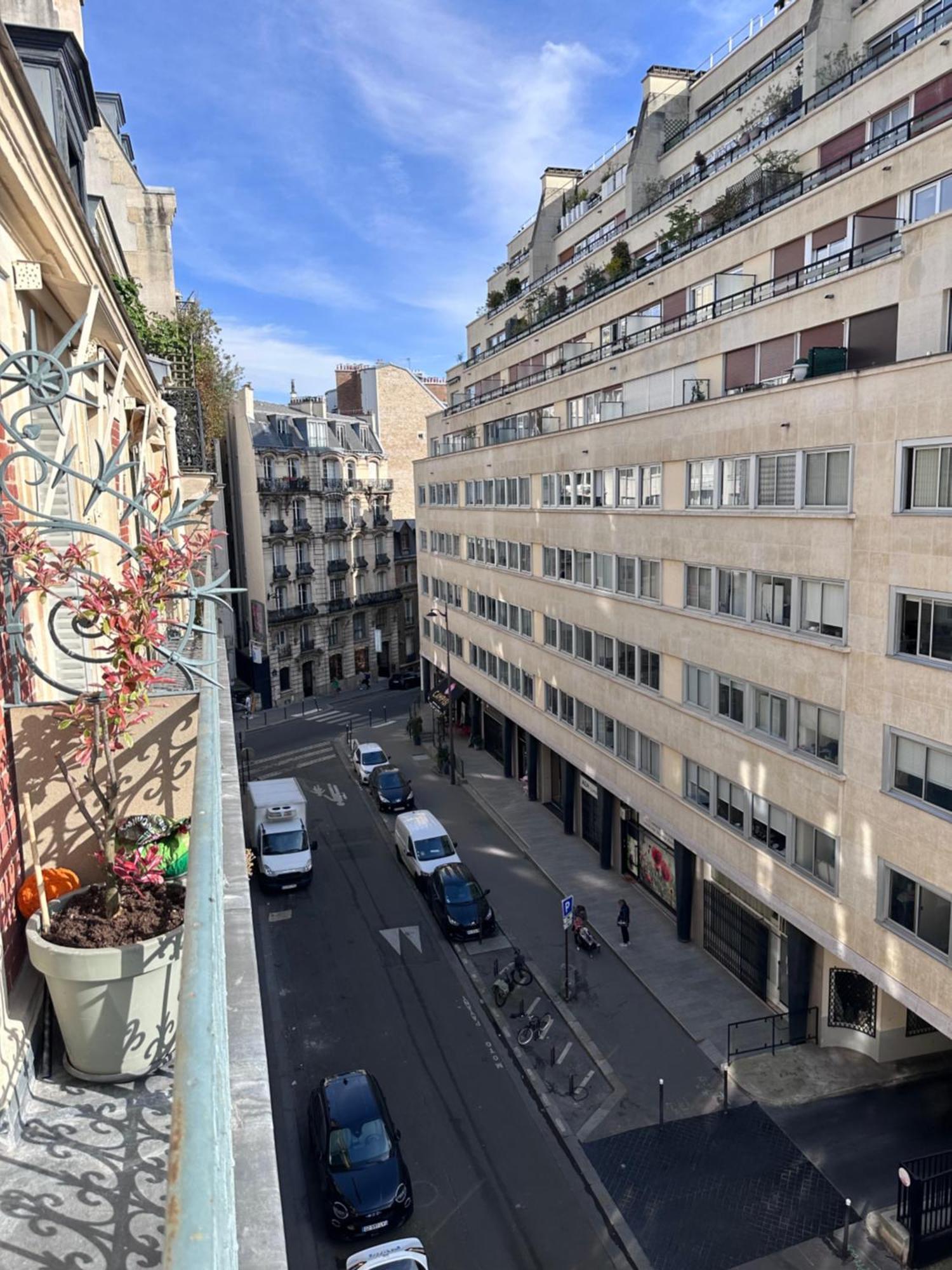 Muette Apartment *