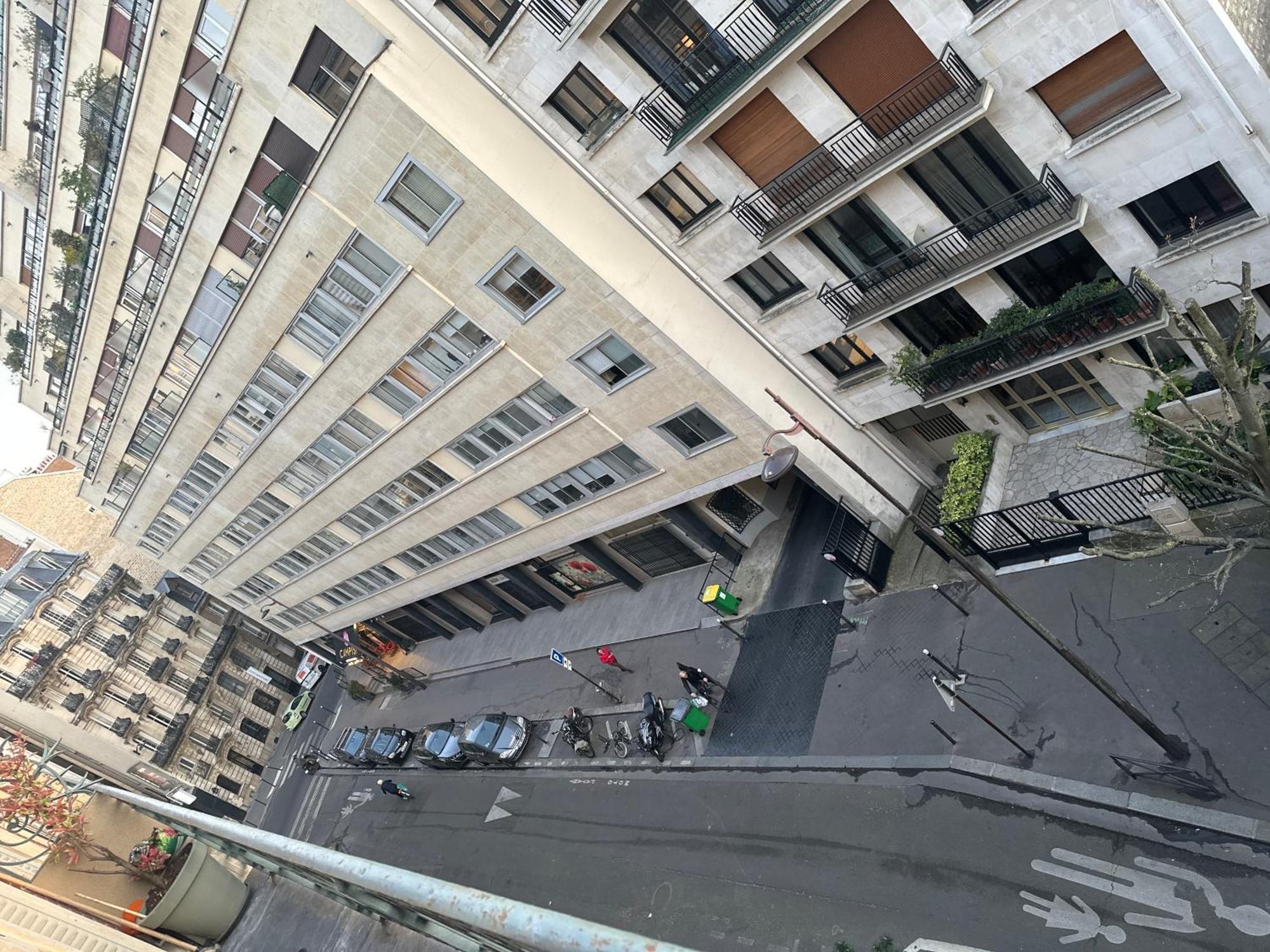 Apartment Muette Paris